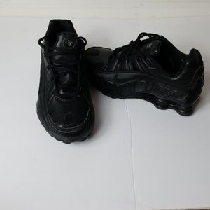 Mens 5.5 black leather nike shocks